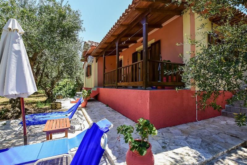 Porto Giardino Apartments Psarou  Екстериор снимка