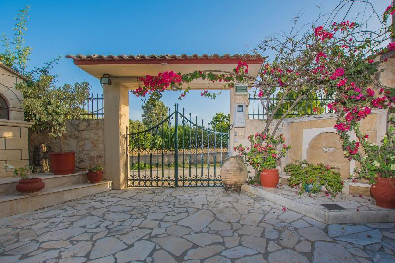 Porto Giardino Apartments Psarou  Екстериор снимка