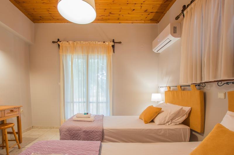 Porto Giardino Apartments Psarou  Екстериор снимка