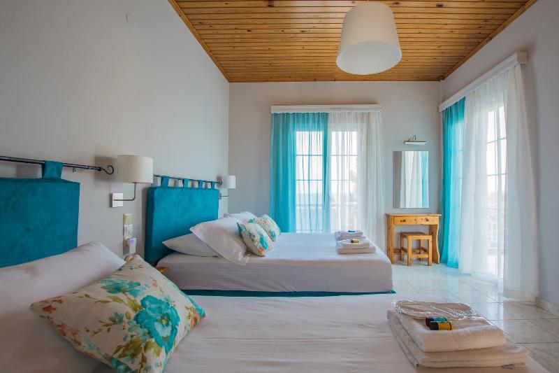 Porto Giardino Apartments Psarou  Екстериор снимка