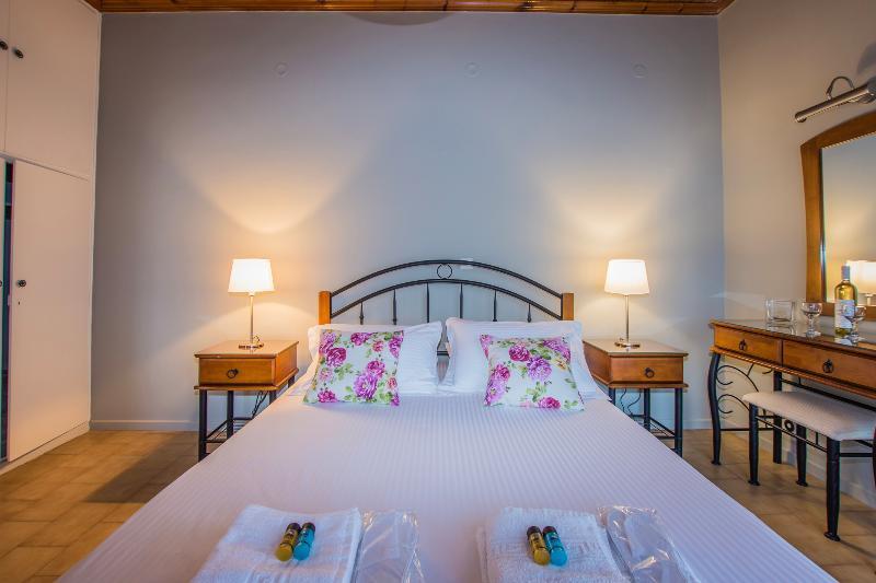 Porto Giardino Apartments Psarou  Екстериор снимка