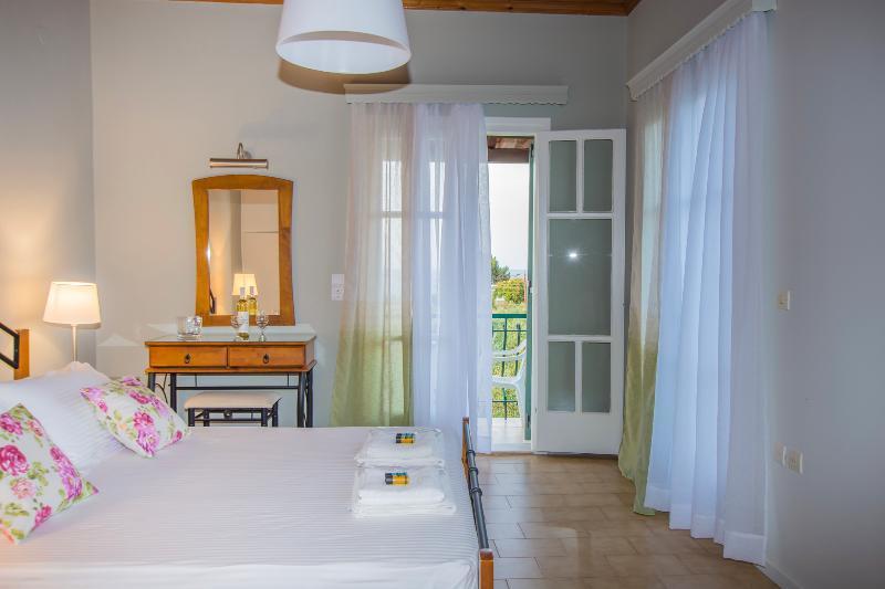 Porto Giardino Apartments Psarou  Екстериор снимка